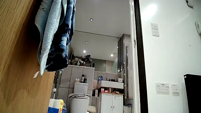 Snapshot of DynamicDuo_oxo chatting on 01-03-25, 06:03 DynamicDuo oxo online show from 01-03-25, 06:03