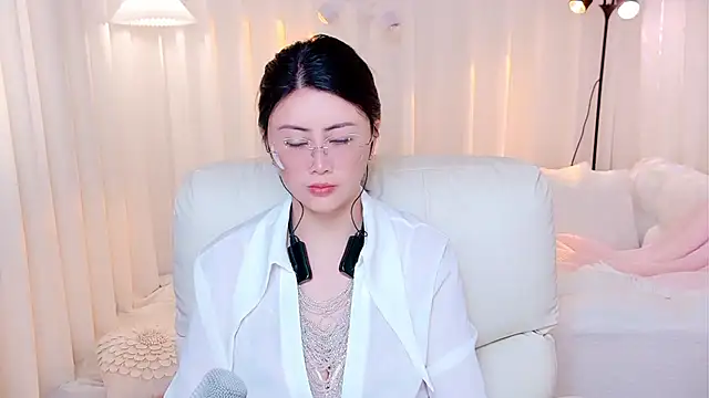 Daisy7 11 online show from 07-15-26, 01:16