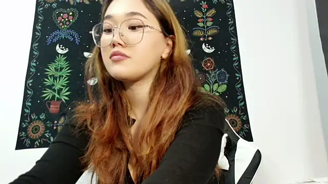 Jennatyan online show from 09-19-25, 01:45