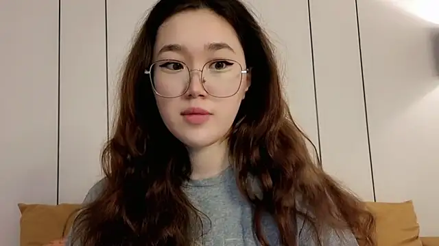 Snapshot of Jennatyan chatting on 06-11-26, 03:04 Jennatyan online show from 06-11-26, 03:04