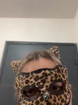 Snapshot of Lyannabuena69 chatting on 02-08-25, 02:47 Lyannabuena69 online show from 02-08-25, 02:47