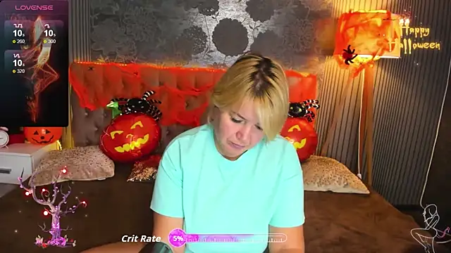 CurlyDreams online show from 10-28-25, 06:06