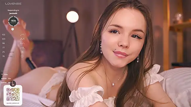 Snapshot of Miss_miracle chatting on 03-15-25, 01:19 Miss miracle online show from 03-15-25, 01:19