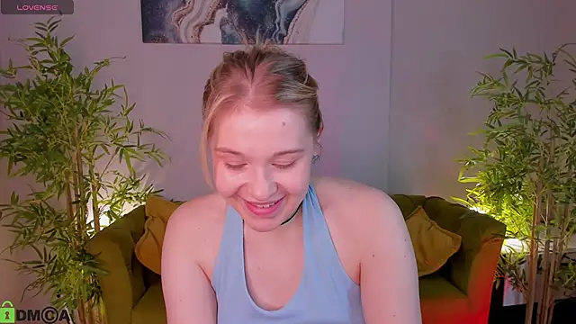 Snapshot of Colleen_Blake chatting on 06-10-26, 05:12 Colleen Blake online show from 06-10-26, 05:12