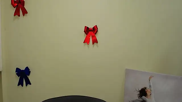  SusieSu  online show from 01-18-25, 07:17