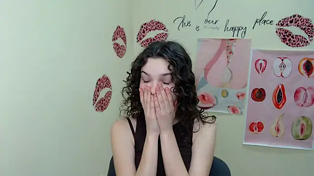  SusieSu  online show from 02-07-25, 10:40