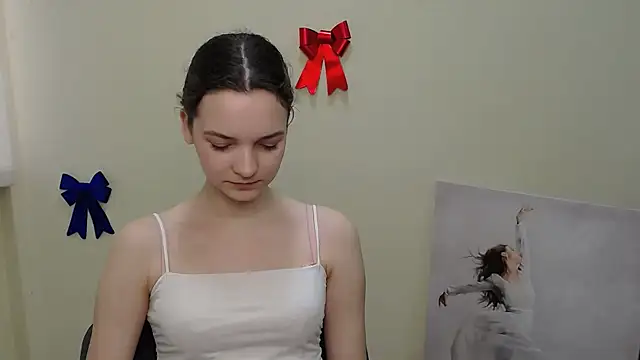  SusieSu  online show from 02-09-25, 10:20