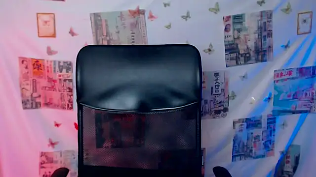 Snapshot of _SusieSu_ chatting on 06-12-26, 06:07 SusieSu online show from 06-12-26, 06:07
