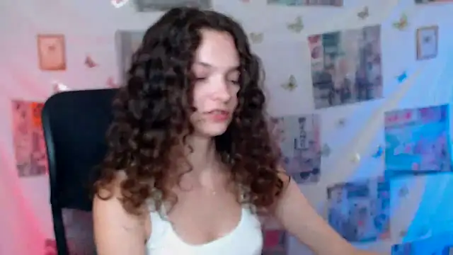 Snapshot of _SusieSu_ chatting on 06-18-26, 12:09 SusieSu online show from 06-18-26, 12:09
