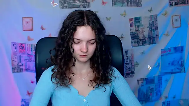 Snapshot of _SusieSu_ chatting on 06-23-26, 06:00 SusieSu online show from 06-23-26, 06:00
