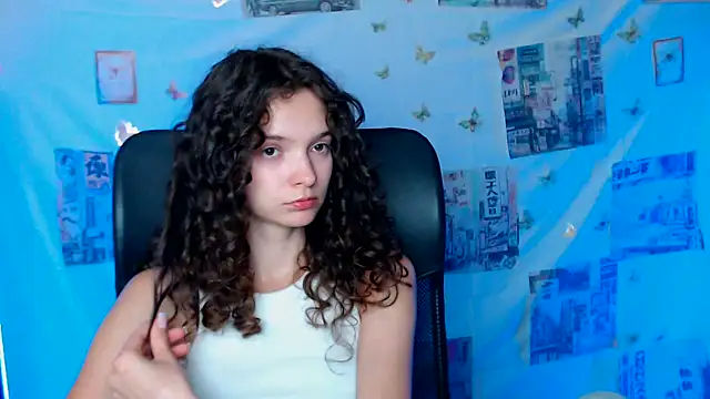 Snapshot of _SusieSu_ chatting on 07-06-26, 03:36 SusieSu online show from 07-06-26, 03:36