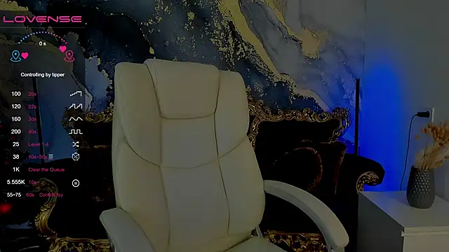 Snapshot of MagicLilu chatting on 01-11-25, 06:45 MagicLilu online show from 01-11-25, 06:45