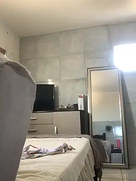 Gabrielleof online show from 11-24-25, 05:45