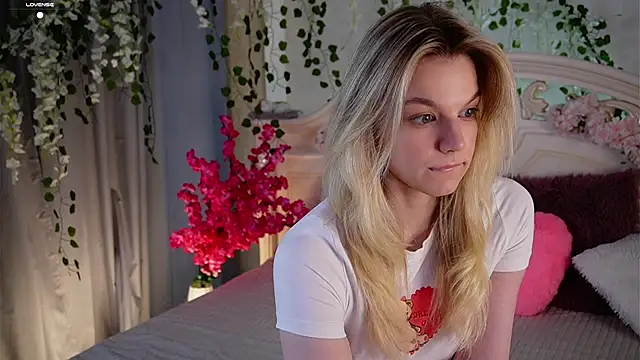 EdlinAlliston online show from 10-20-25, 01:55