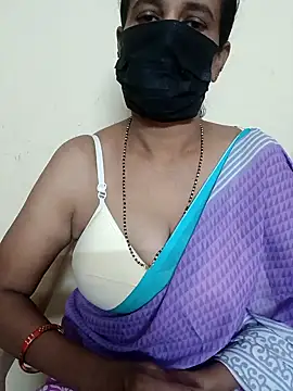 Snapshot of akshara_22 chatting on 12-18-24, 01:45 akshara 22 online show from 12-18-24, 01:45