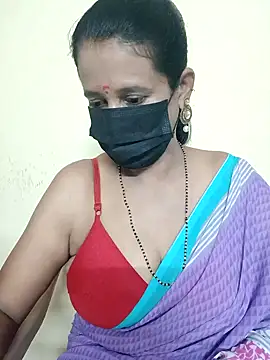 Snapshot of akshara_22 chatting on 01-19-25, 04:04 akshara 22 online show from 01-19-25, 04:04