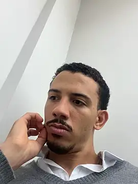 Snapshot of pteno1 chatting on 12-23-24, 01:13 pteno1 online show from 12-23-24, 01:13