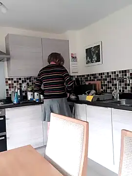 nataliecdlive online show from 12-15-24, 01:00