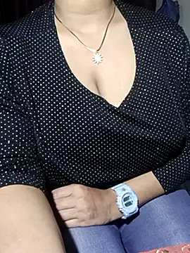 Anamika Kapoor online show from 02-24-25, 07:41