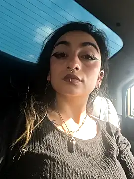 Lila Desiree online show from 12-01-25, 02:00