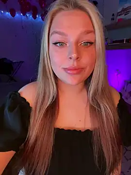 Snapshot of angel_stella chatting on 02-17-25, 08:26 angel stella online show from 02-17-25, 08:26