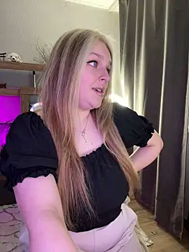 Snapshot of angel_stella chatting on 03-18-25, 02:04 angel stella online show from 03-18-25, 02:04