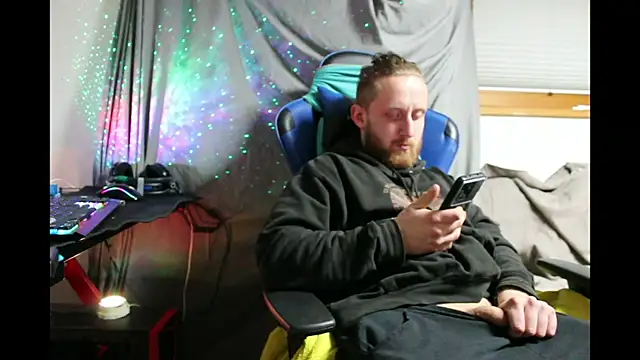 Snapshot of DrownMentallyyy chatting on 01-07-25, 11:45 DrownMentallyyy online show from 01-07-25, 11:45