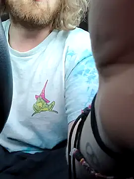 Snapshot of DrownMentallyyy chatting on 01-18-25, 03:49 DrownMentallyyy online show from 01-18-25, 03:49