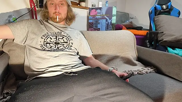 Snapshot of DrownMentallyyy chatting on 03-11-25, 10:09 DrownMentallyyy online show from 03-11-25, 10:09