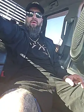 Beardedtattood online show from 05-29-26, 11:41