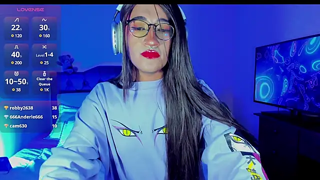 Snapshot of Lararose01 chatting on 12-12-24, 09:19 Lararose01 online show from 12-12-24, 09:19