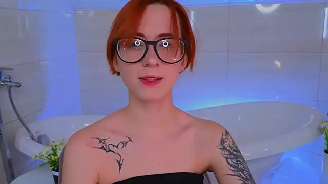 Dark Lola  online show from 10-11-25, 02:44