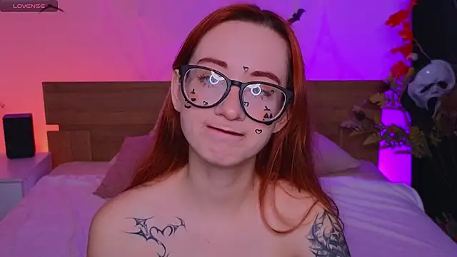 Dark Lola  online show from 10-19-25, 11:27