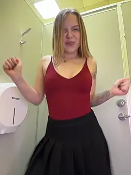 mur girl online show from 04-25-26, 12:41