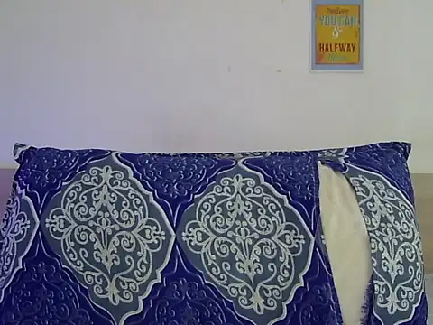 Snapshot of MAAYRA_09 chatting on 02-25-26, 09:30 MAAYRA 09 online show from 02-25-26, 09:30