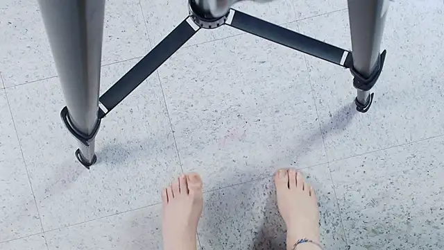 Aylen darkmoor online show from 12-17-25, 07:42