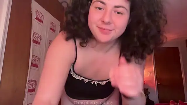 Snapshot of RaspberryTommyFTM chatting on 02-17-26, 06:25 RaspberryTommyFTM online show from 02-17-26, 06:25