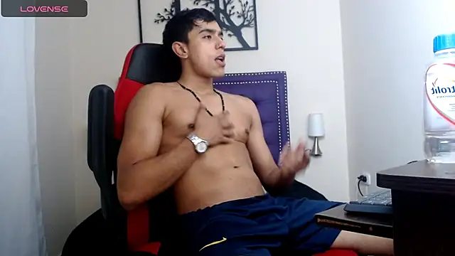 karlgiles  online show from 12-15-24, 06:37