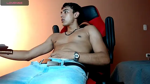 karlgiles  online show from 12-21-24, 06:55