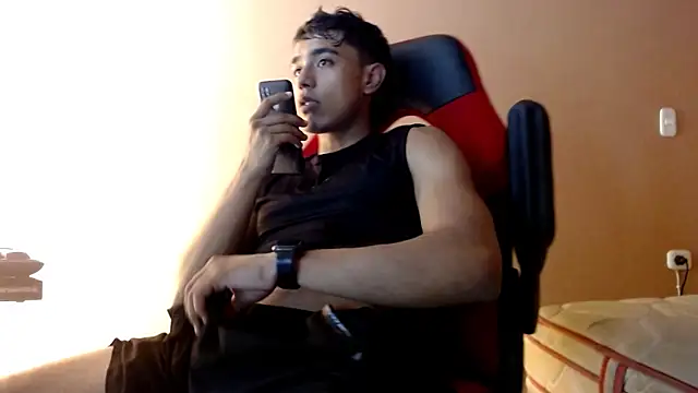 karlgiles  online show from 01-05-25, 06:56