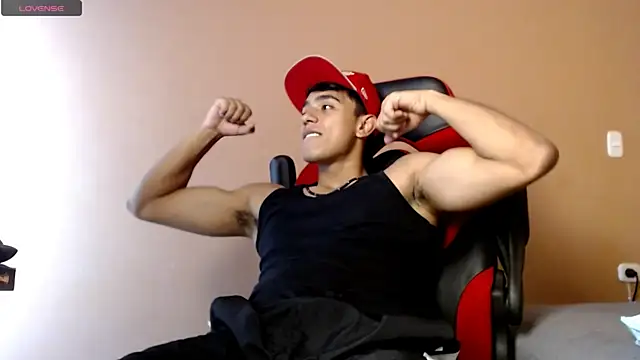 karlgiles  online show from 01-24-25, 06:14