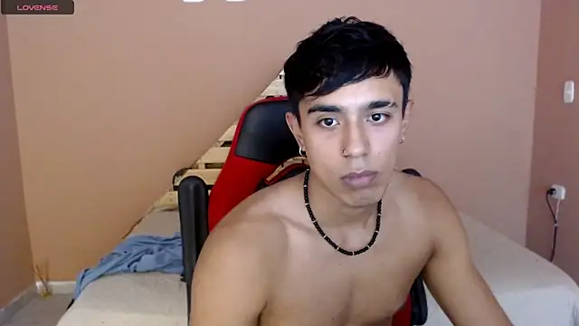 karlgiles  online show from 03-03-25, 07:06