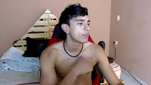 karlgiles  online show from 03-06-25, 08:37