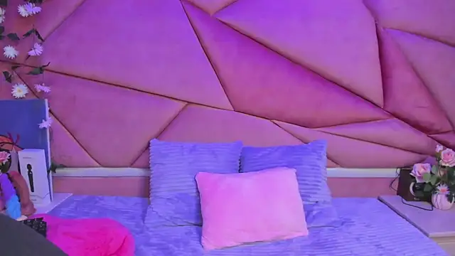 Victoria Rossy online show from 09-22-25, 07:49