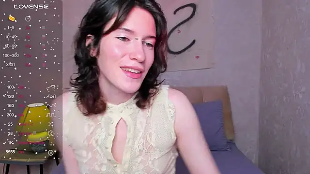 Snapshot of Kolette_Gray chatting on 11-17-25, 01:06 Kolette Gray online show from 11-17-25, 01:06