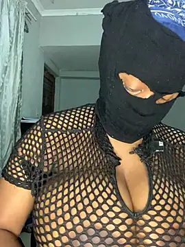 Snapshot of blackshortzbarbie chatting on 02-26-25, 08:44 blackshortzbarbie online show from 02-26-25, 08:44