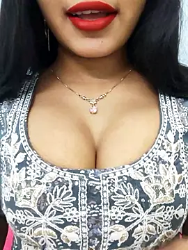 Snapshot of Sania-Love chatting on 02-08-26, 10:02 Sania-Love online show from 02-08-26, 10:02