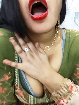 Snapshot of Sania-Love chatting on 02-12-26, 11:22 Sania-Love online show from 02-12-26, 11:22