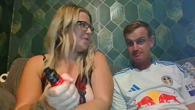 SweetXCandyX online show from 11-09-25, 06:50