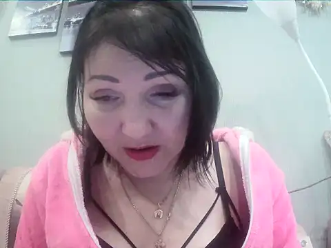 ClaireSunset online show from 12-22-24, 07:42